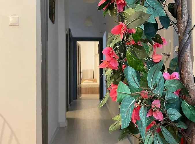 Outstanding 3br Ultracentral Cityview Balcony Aaa Bucharest