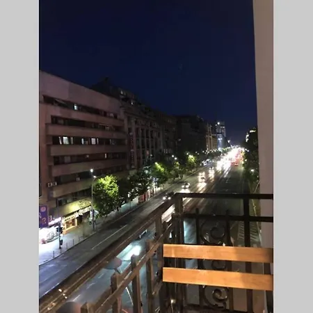 Daire Outstanding 3br Ultracentral Cityview Balcony Aaa *